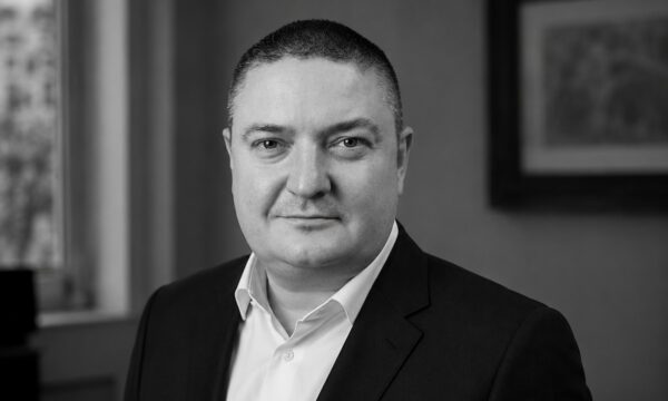 Denys Osypenko, Jurist · Ukrainisch- und russischsprachige Mandantenbetreuung