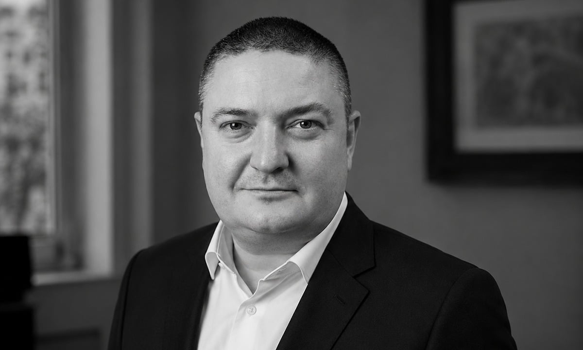 Denys Osypenko, Jurist · Ukrainisch- und russischsprachige Mandantenbetreuung
